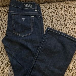 Guess boot cut jeans 👖